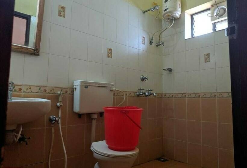 غرفة ديلوكس, Rajavalsam Guruvayur