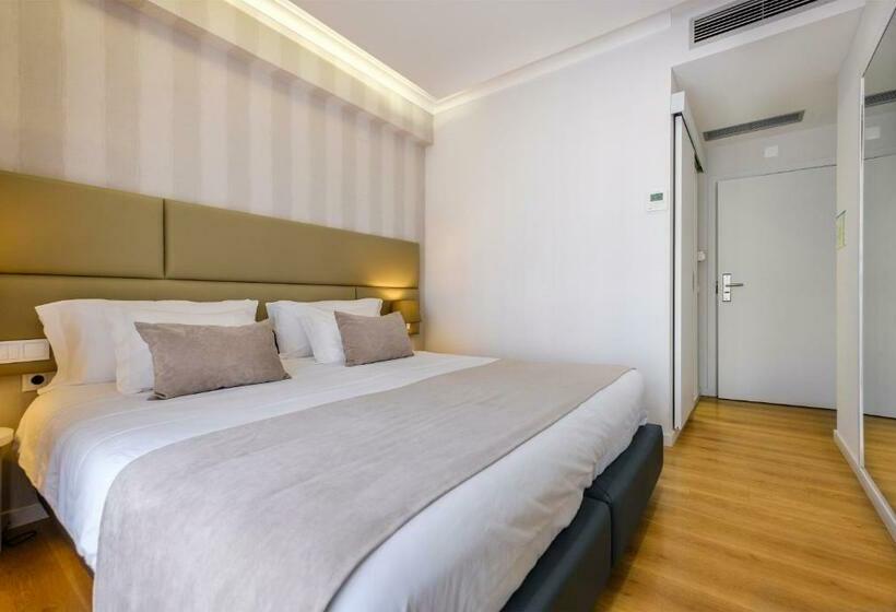 غرفة قياسية, Rosa Mistica By Umbral