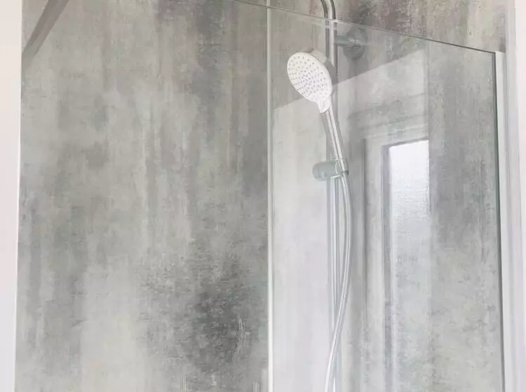 اتاق استاندارد یک تخته با سرویس بهداشتی مشترک, Rickerby Grange