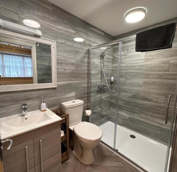 חדר אקזקיוטיב, Spilman