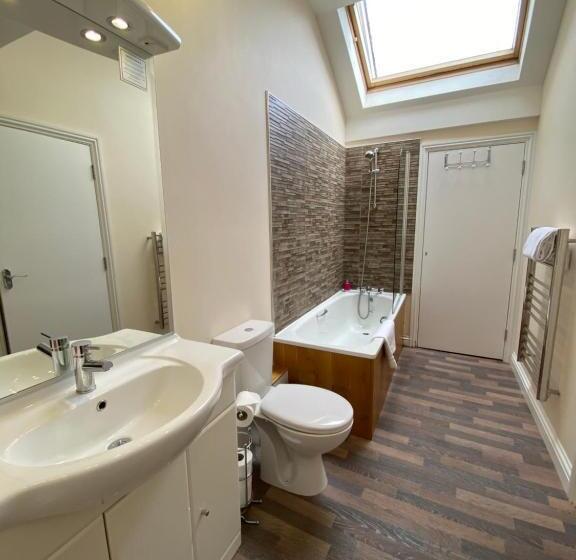 חדר אקזקיוטיב, Spilman