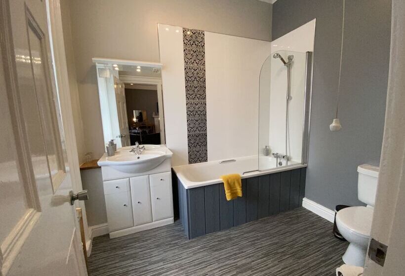 חדר אקזקיוטיב, Spilman