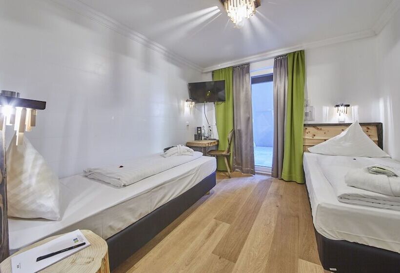 Номер Economy, The Alpine Palace New Balance Luxus Resort