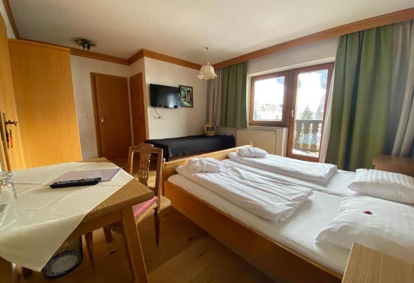 Номер Стандарт, The Alpine Palace New Balance Luxus Resort