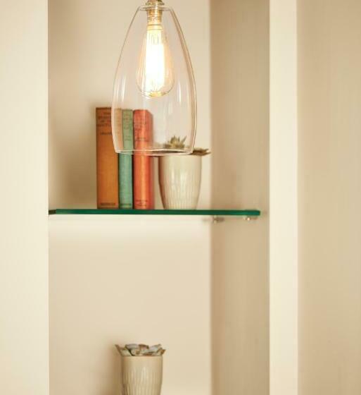 اتاق لوکس, The Bull And The Hide