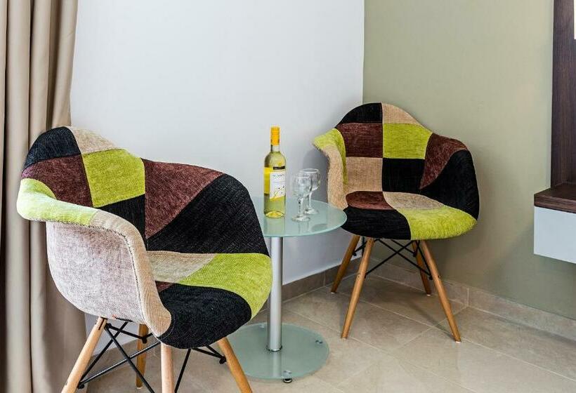 اتاق استاندارد, White Olive Premium Laganas