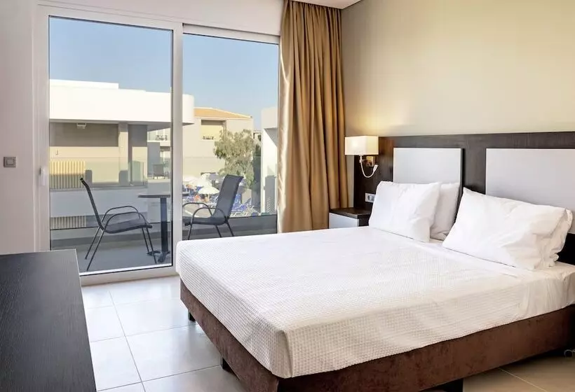 اتاق استاندارد, White Olive Premium Laganas