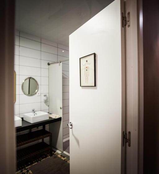 Семейный Номер, Pars Tailor S Hostel