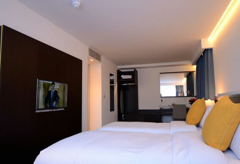 Номер Стандарт, Pelican London Hotel And Residence