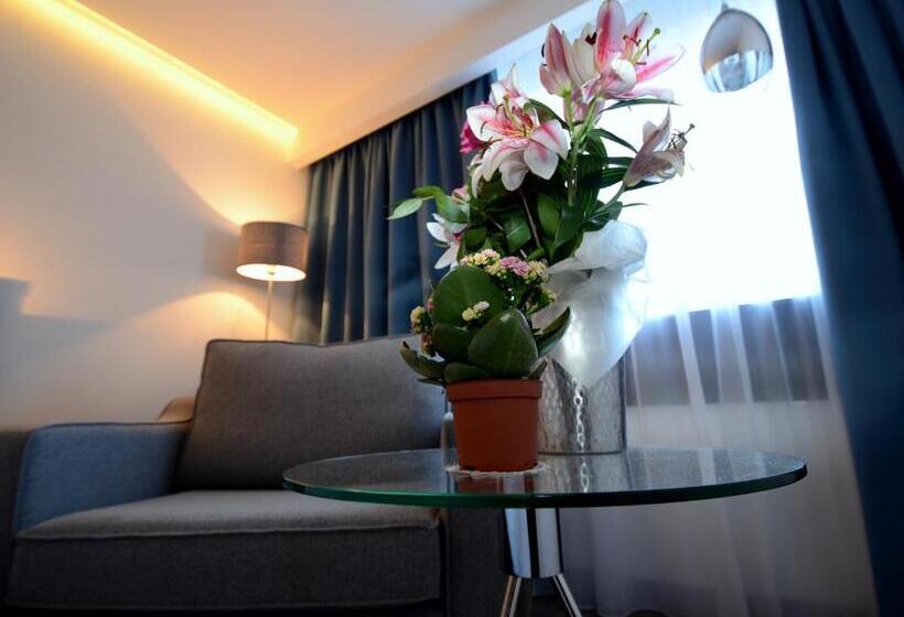 غرفة تنفيذية, Pelican London Hotel And Residence