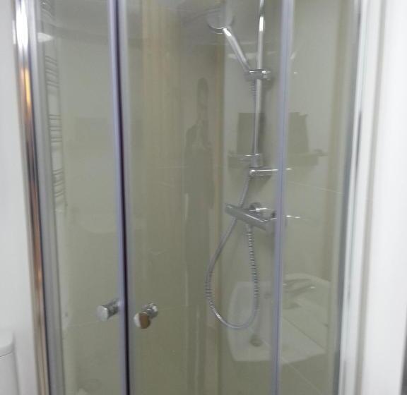 Семейный Номер, Pelican London Hotel And Residence