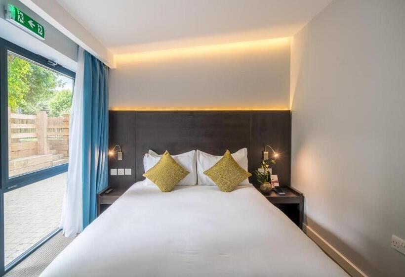 Студия Deluxe, Pelican London Hotel And Residence