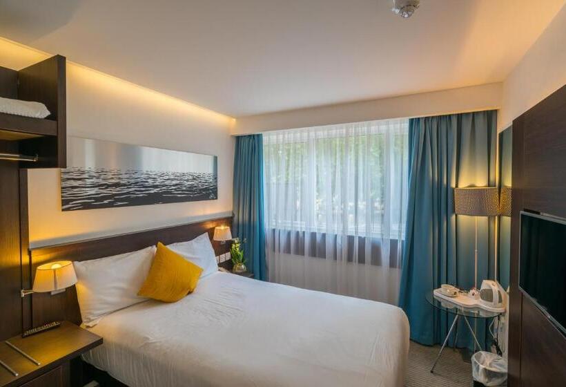 Номер Стандарт, Pelican London Hotel And Residence