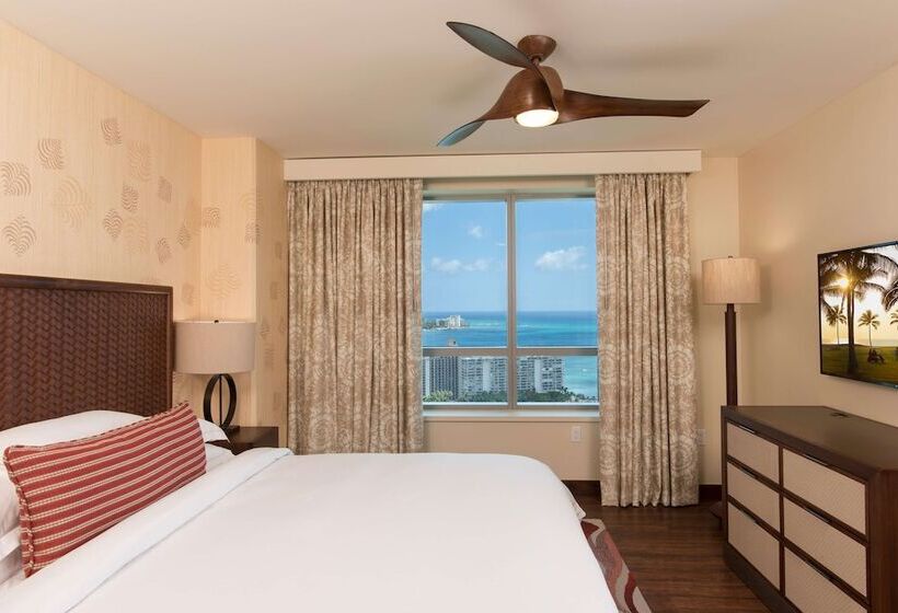 디럭스 스위트 킹 침대, Hilton Grand Vac Club The Grand Islander Waikiki Honolulu