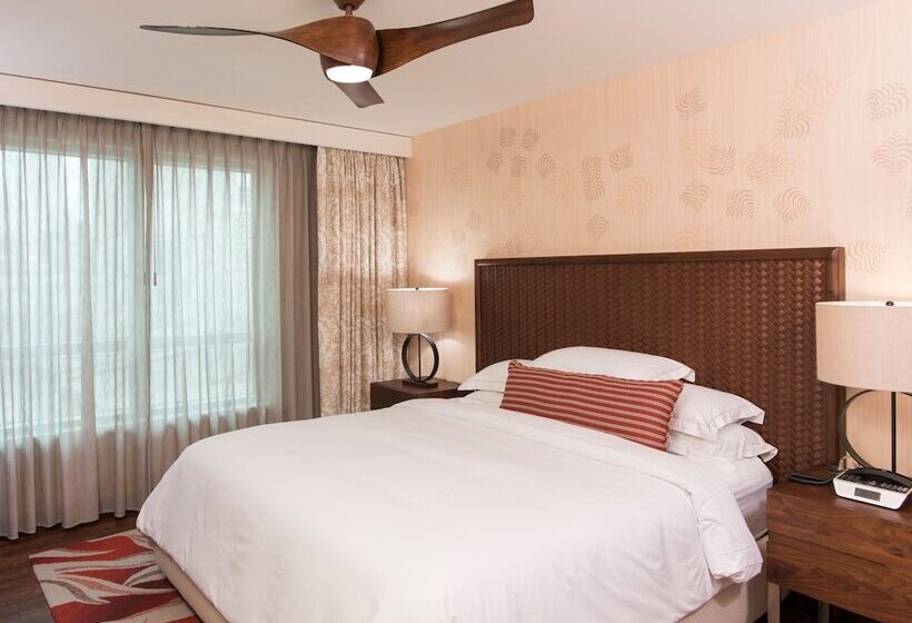 Люкс Кровать Кинг, Hilton Grand Vac Club The Grand Islander Waikiki Honolulu