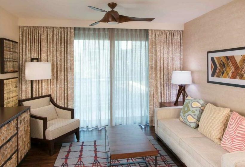 Люкс, Hilton Grand Vac Club The Grand Islander Waikiki Honolulu