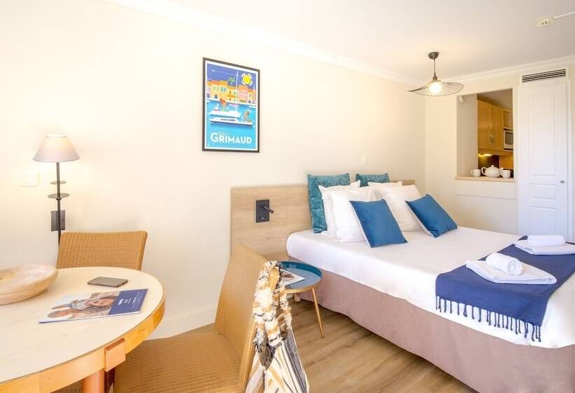 شقة غرفة واحدة, Sowell Family Port Grimaud