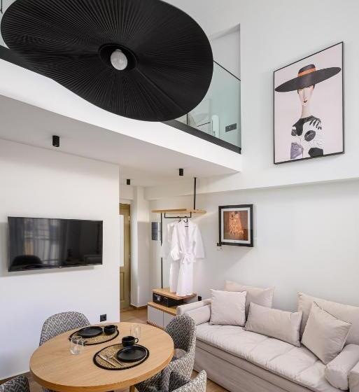 سوییت سوپریور, Casa Di Gaga Luxury Suites
