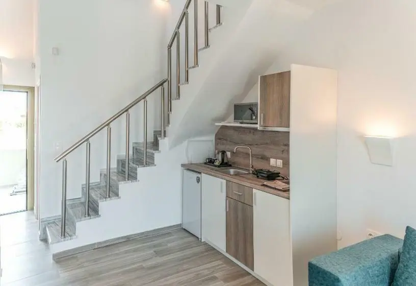 Deluxe Neljän Hengen Huone, Oliva Suites