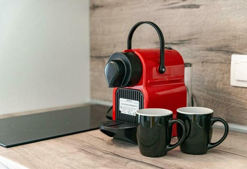 Четырехместный Номер Deluxe, Oliva Suites