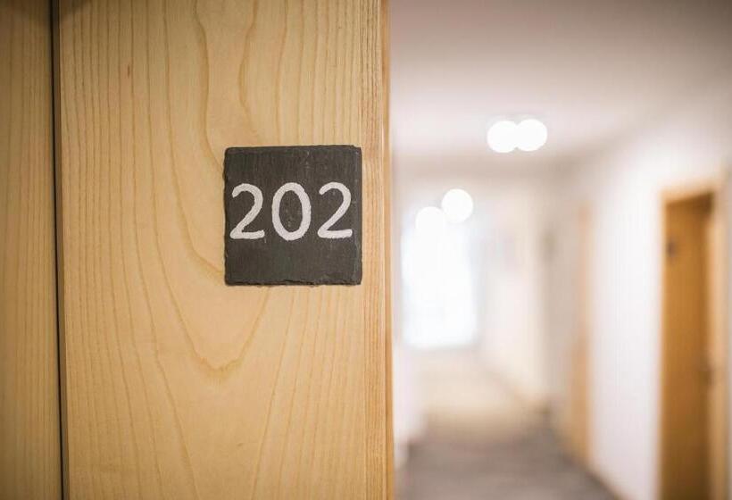 スタンダード5人部屋, Familienhotel Botenwirt