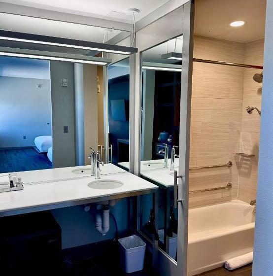 غرفة قياسية, Aloft Austin Northwest