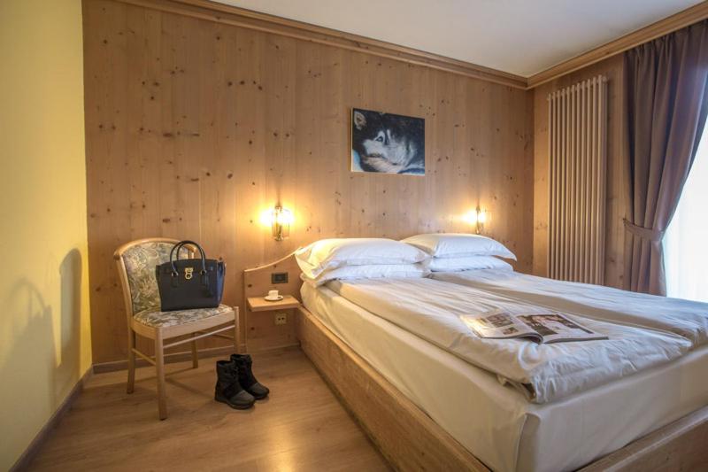 スタンダードルーム, Angelica