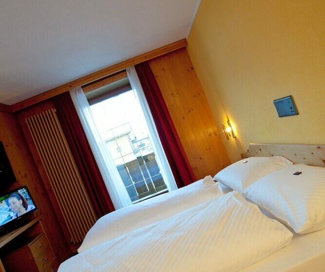 スタンダードルーム, Angelica