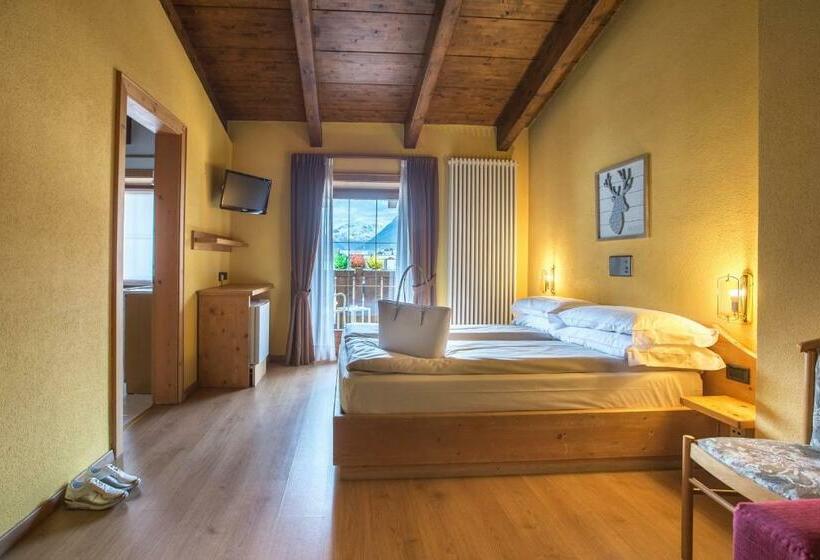 スタンダード４人部屋, Angelica