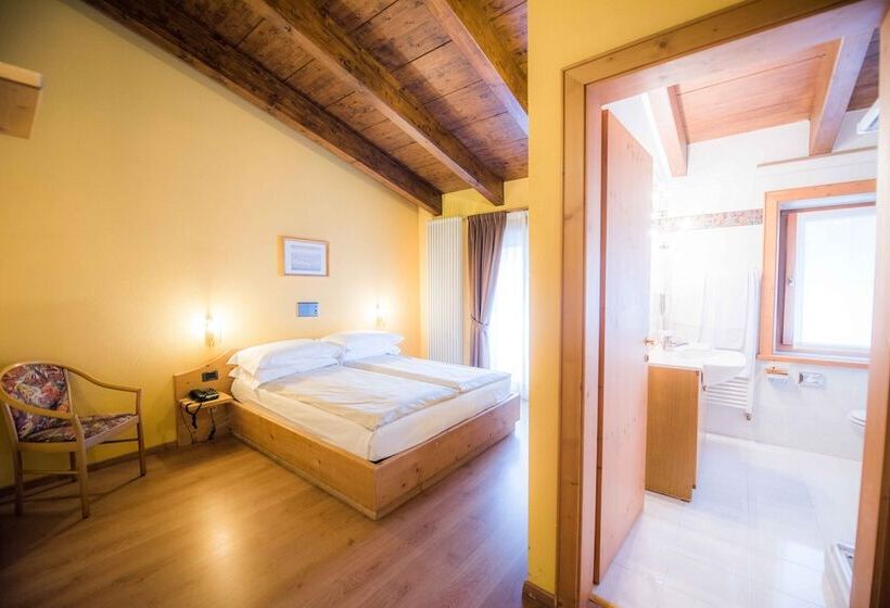 スタンダードルーム, Angelica