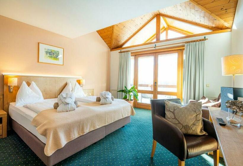 Номер Комфорт, Das Gastein   Ganzjährig Inklusive Alpentherme Gastein & Sommersaison Inklusive Gasteiner Bergbahnen