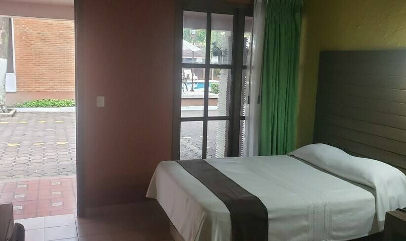 带2个双人床的标准工作室, El Rancho