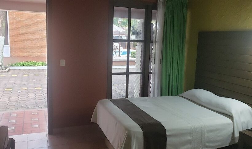 带2个双人床的标准工作室, El Rancho