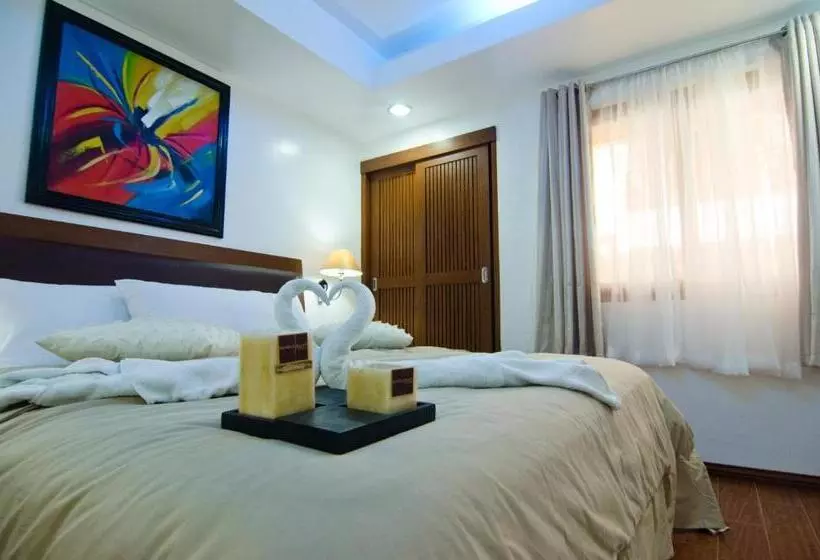 سوییت خانوادگی, Giulius Boracay Italian Resort