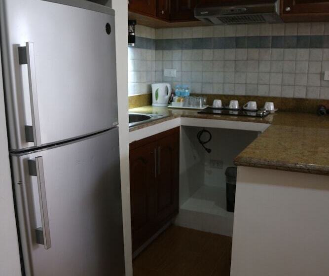 جناح عائلي, Giulius Boracay Italian Resort