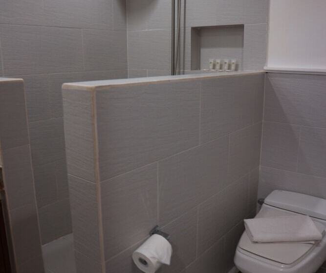 جناح عائلي, Giulius Boracay Italian Resort