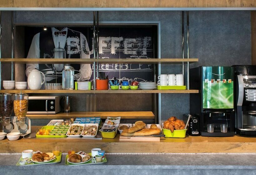 חדר סטנדרט לשלושה, Ibis Budget Chambéry Sud Challesleseaux