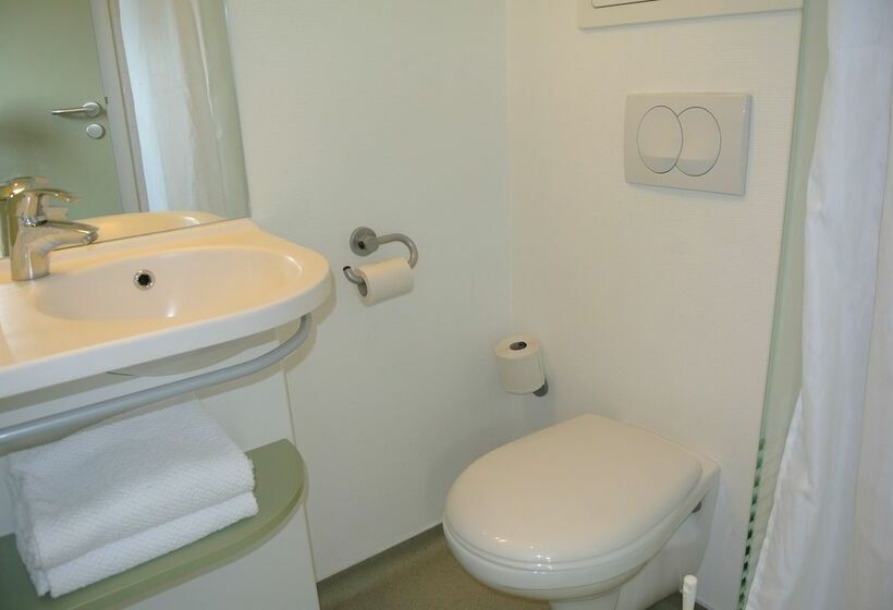 Номер Стандарт Трехместный, Ibis Budget Chambéry Sud Challesleseaux