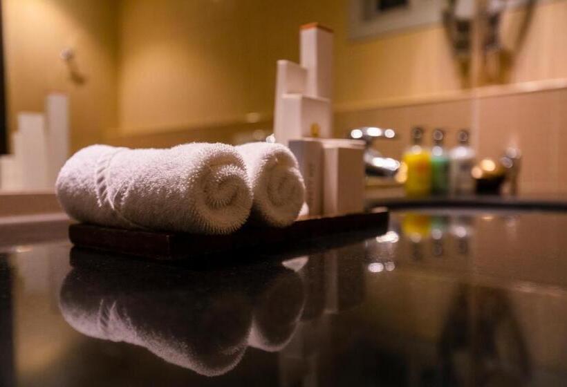 آپارتمان 2 خوابه, Imperial Suites