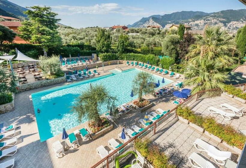 수피리어 룸, Majestic Palace