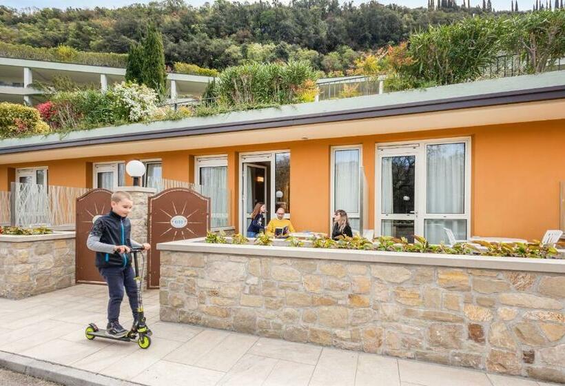 가든 전망 주니어 스위트, Majestic Palace