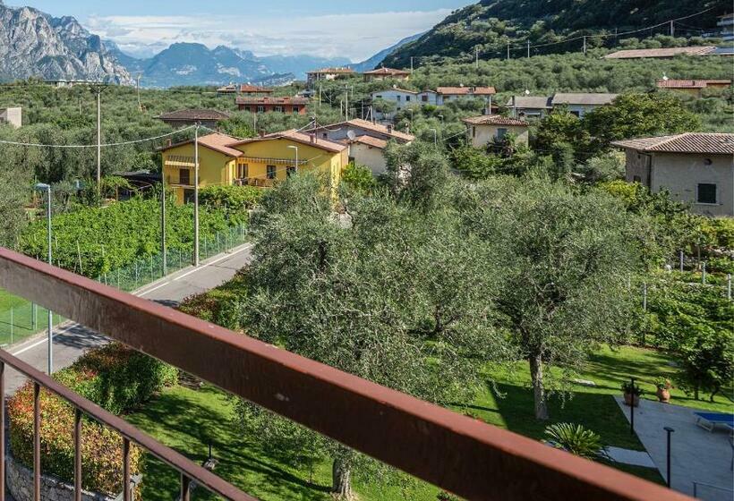 수피리어 룸, Majestic Palace