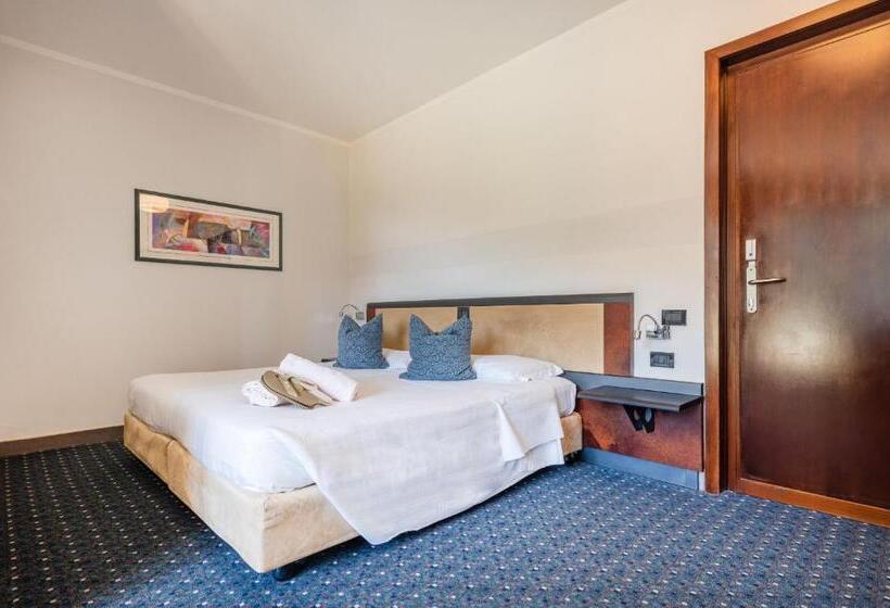 수피리어 룸, Majestic Palace