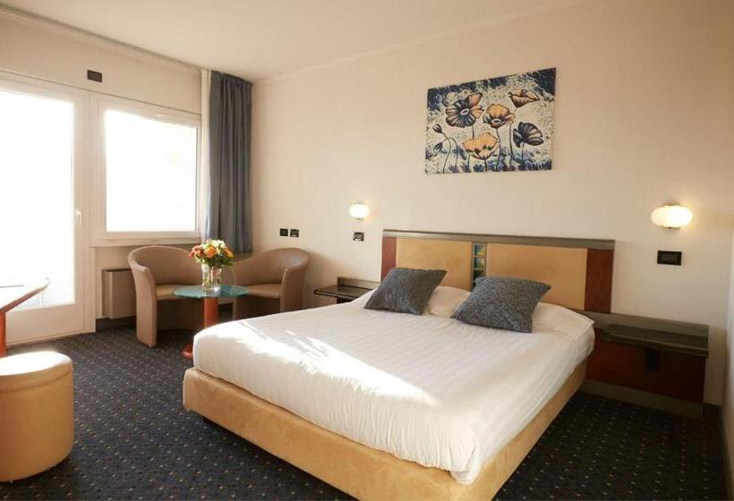 수피리어 룸, Majestic Palace