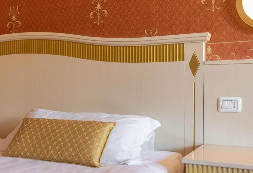 디럭스 룸 가든 전망, Majestic Palace