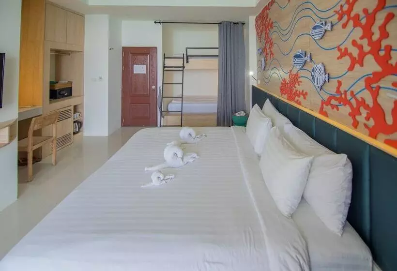 Perhehuone Merinäkymä, Norn Talay Surin Beach Phuket