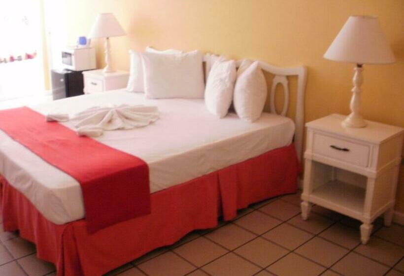 اتاق استاندارد با تخت بزرگ, Pineapple Court