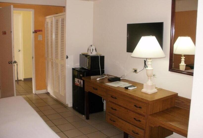 اتاق استاندارد با تخت بزرگ, Pineapple Court