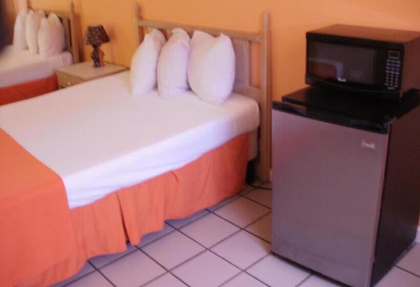 اتاق استاندارد با 2 تخت دوبل, Pineapple Court