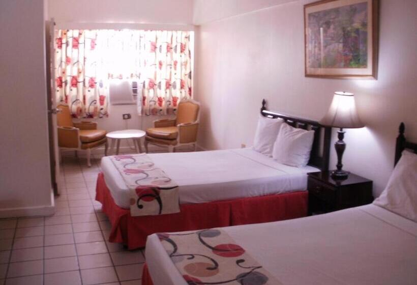 اتاق استاندارد با 2 تخت دوبل, Pineapple Court